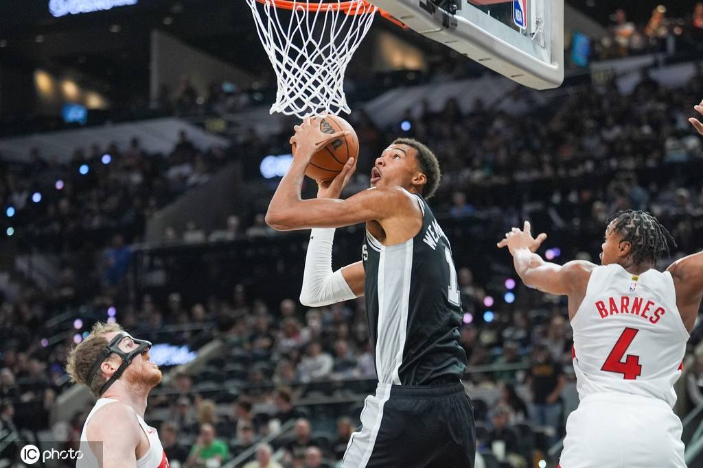 马刺开季雄起不只靠文班?后GDP时代阴霾终于退散 马刺开季雄起不只靠文班?后GDP时代阴霾终于退散